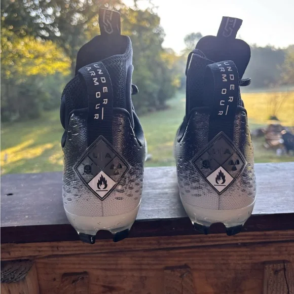 Under Armour Spotlight Lux MC‎ Football Cleats Black Gray Men’s 13